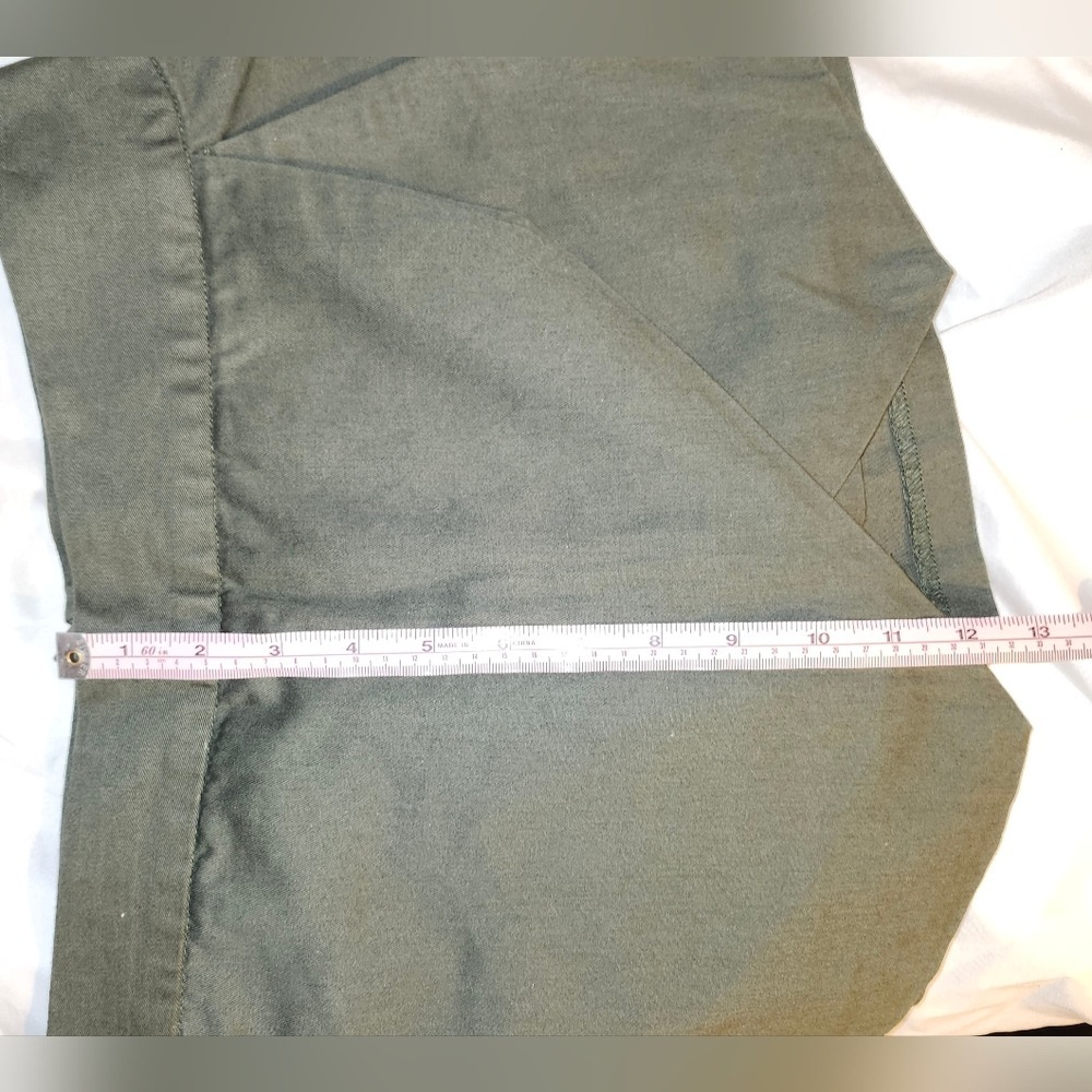 ACBG by Aberdeen Olive Skort Size 30 - Picture 8 of 9